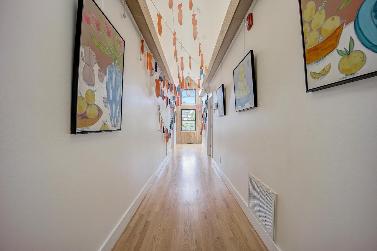 Modal Hostel Грийнвил Екстериор снимка