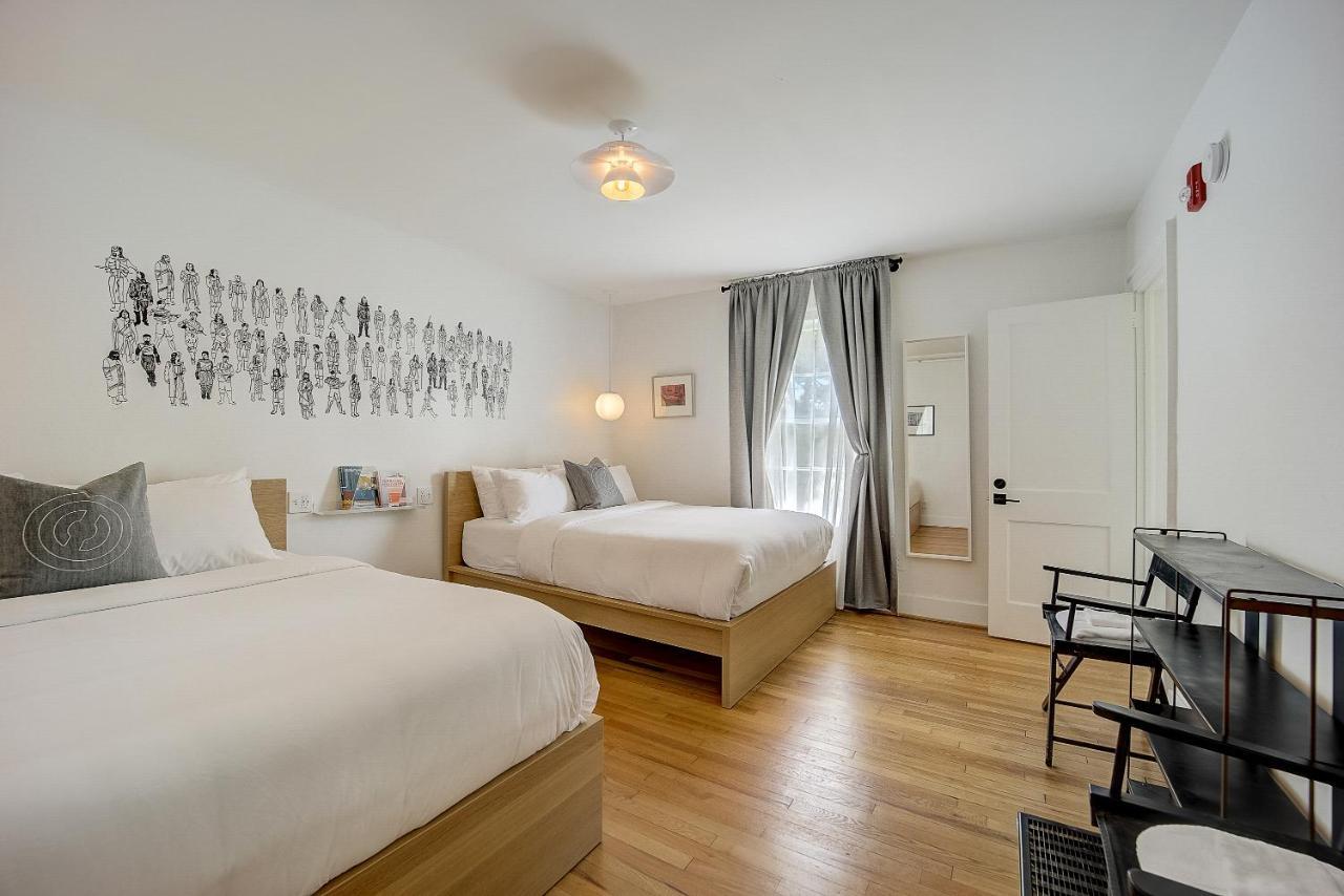 Modal Hostel Грийнвил Екстериор снимка