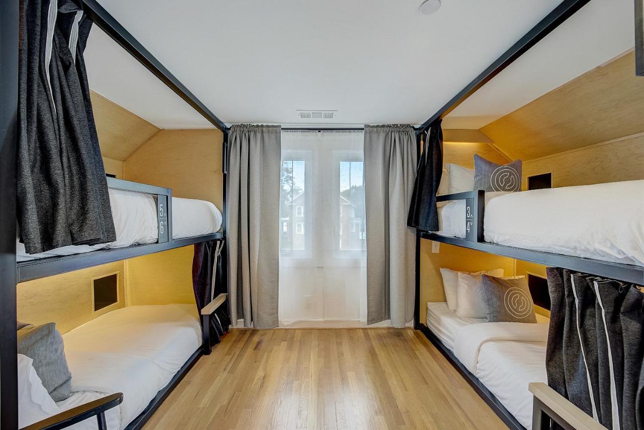 Modal Hostel Грийнвил Екстериор снимка